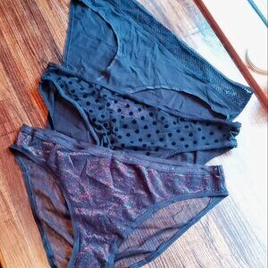 ooo la la! 3 Sexy Pairs Victoria's Secret Black Panties NWOT Excellent Condition